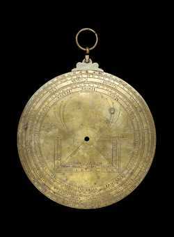 Small image of astrolabe back with rules or alidades removed. Click to enlarge.