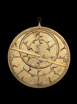 astrolabe, inventory number 47674 from Paris, ca. 1400