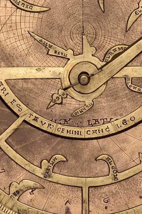 Closeup of astrolabe, Hispano-Moorish, c.1260 (Inv. 43504)