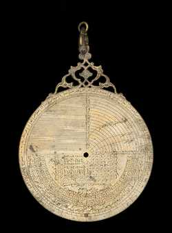 Small image of astrolabe back with rules or alidades removed. Click to enlarge.