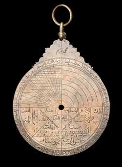 Small image of astrolabe back with rules or alidades removed. Click to enlarge.