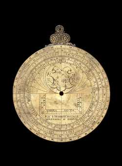 Small image of astrolabe back with rules or alidades removed. Click to enlarge.