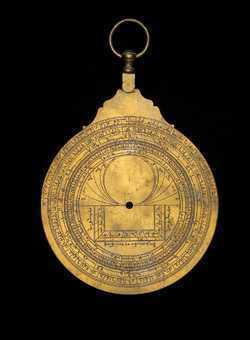 Small image of astrolabe back with rules or alidades removed. Click to enlarge.