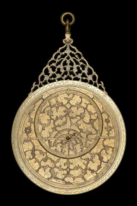 Closeup of Astrolabe, by Qa'im Muhammad, Lahore, 1634/5 (Inv. 42730)