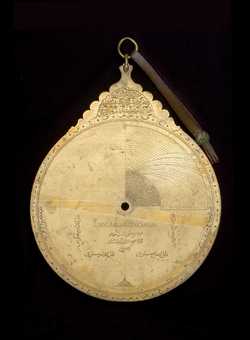 Small image of astrolabe back with rules or alidades removed. Click to enlarge.