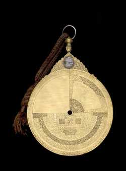 Small image of astrolabe back with rules or alidades removed. Click to enlarge.