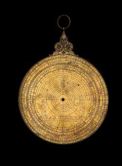 Small image of astrolabe back with rules or alidades removed. Click to enlarge.