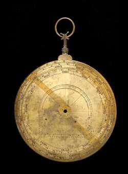 Small image of astrolabe back with rules or alidades removed. Click to enlarge.