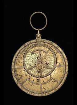 astrolabe, inventory number 49636 from Paris, ca. 1400