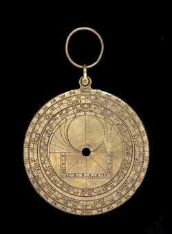 Small image of astrolabe back with rules or alidades removed. Click to enlarge.