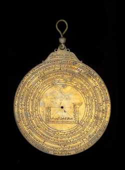 Small image of astrolabe back with rules or alidades removed. Click to enlarge.