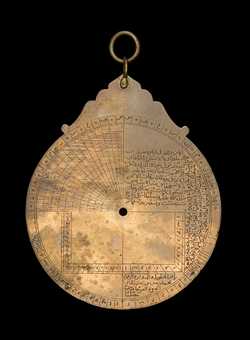 Small image of astrolabe back with rules or alidades removed. Click to enlarge.