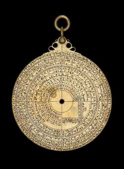 Small image of astrolabe back with rules or alidades removed. Click to enlarge.