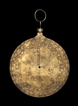 Small image of astrolabe back with rules or alidades removed. Click to enlarge.