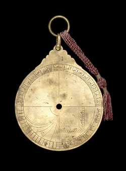 Small image of astrolabe back with rules or alidades removed. Click to enlarge.