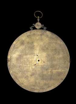 Small image of astrolabe back with rules or alidades removed. Click to enlarge.