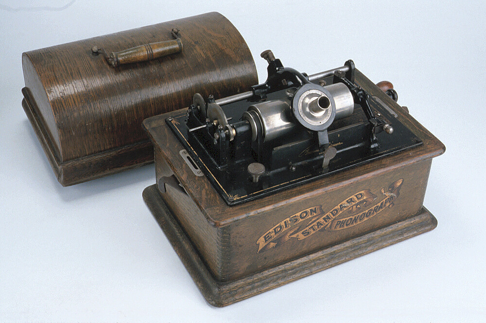 preview image for Edison Standard Phonograph, by Edison Bell Co.