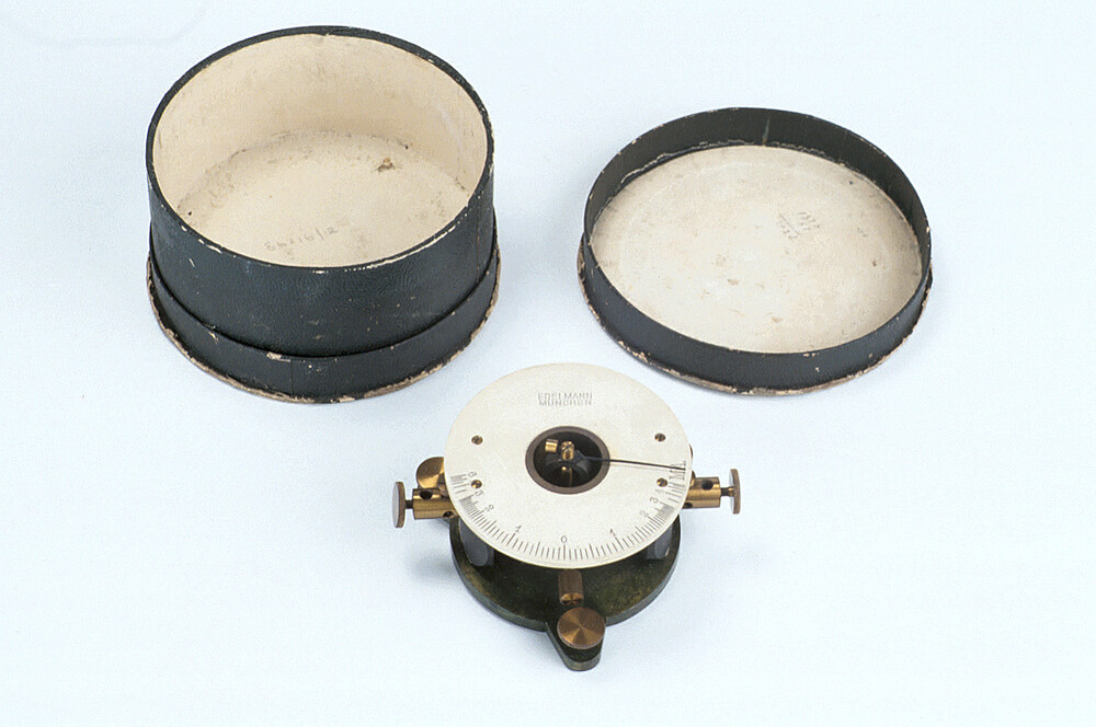 preview image for Galvanometer, by Edelmann, Munich