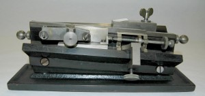 Microtome. Property of the University of Oxford's Department of Physiology, Anatomy and Genetics.